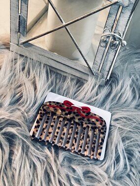 NEW Solar Eclipse Pocket Comb Leopard Bow Hand Painted Portable Detangler